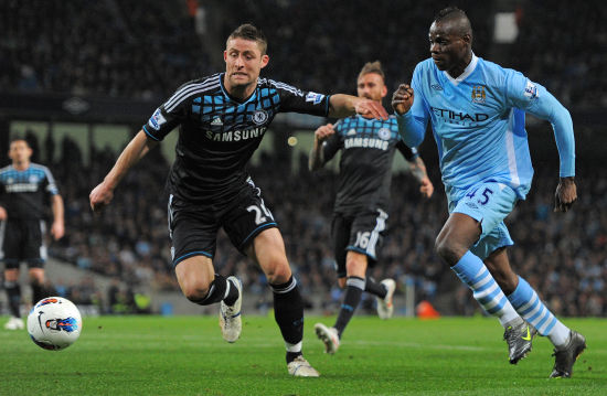 国足留住伊 国足留住伊