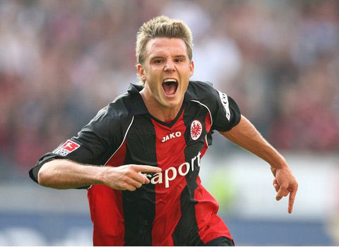 队低迷时稳 队低迷时稳